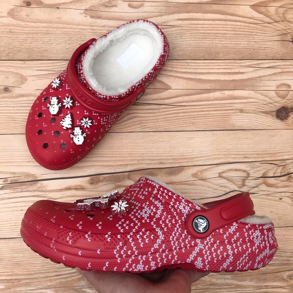 Crocs Classic Lined Holiday Charm Clog - Picture 2 of 16